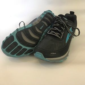 Altra Running Superior 3.0 Black/Blue Women’s 8